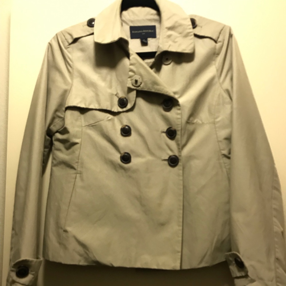 Banana Republic cropped trench